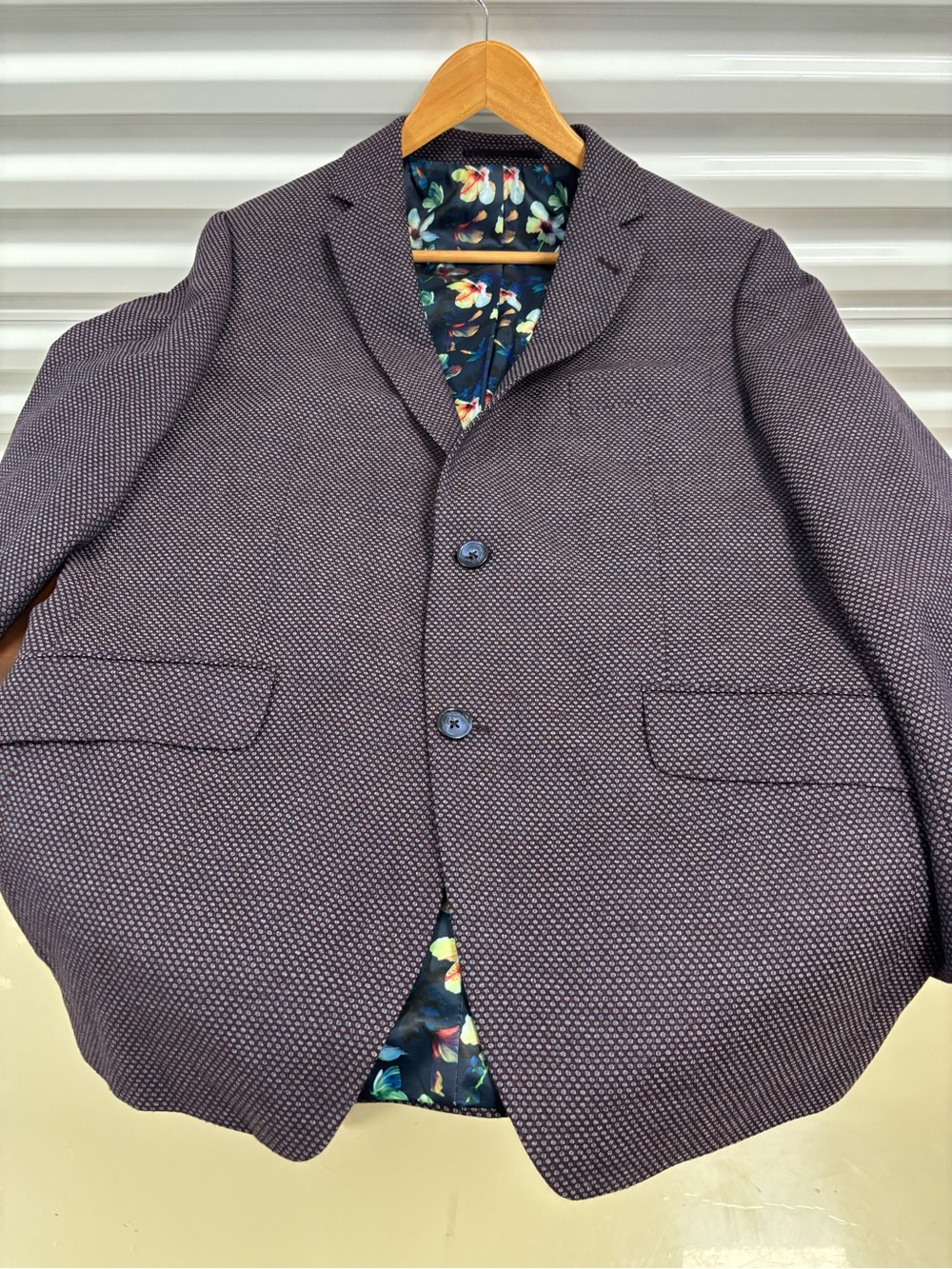 Tailored Plum Textured Men's Blazer - Two-Button Sport Coat